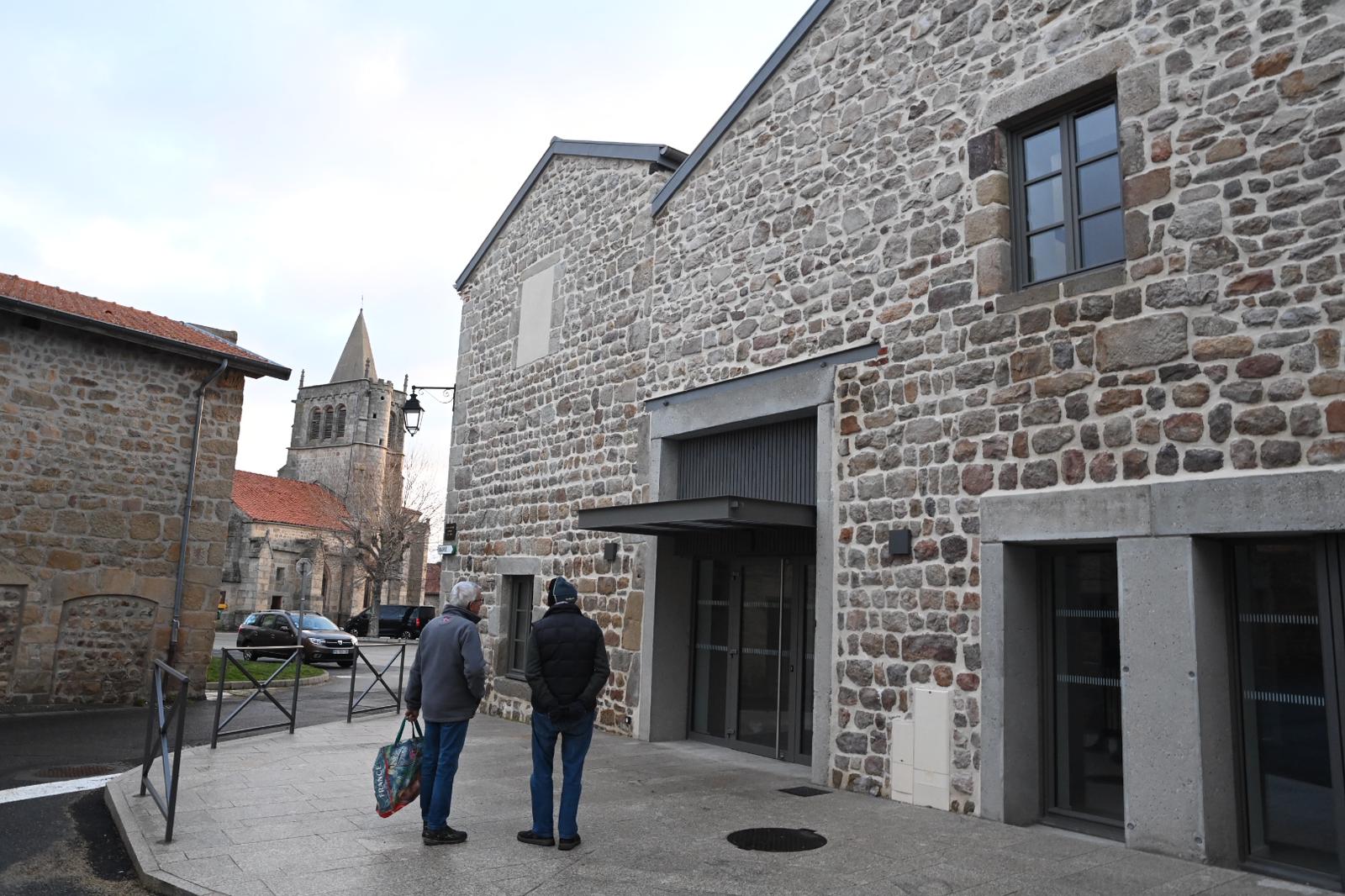 Saint-Nizier-de-Fornas - bâtiment rénové