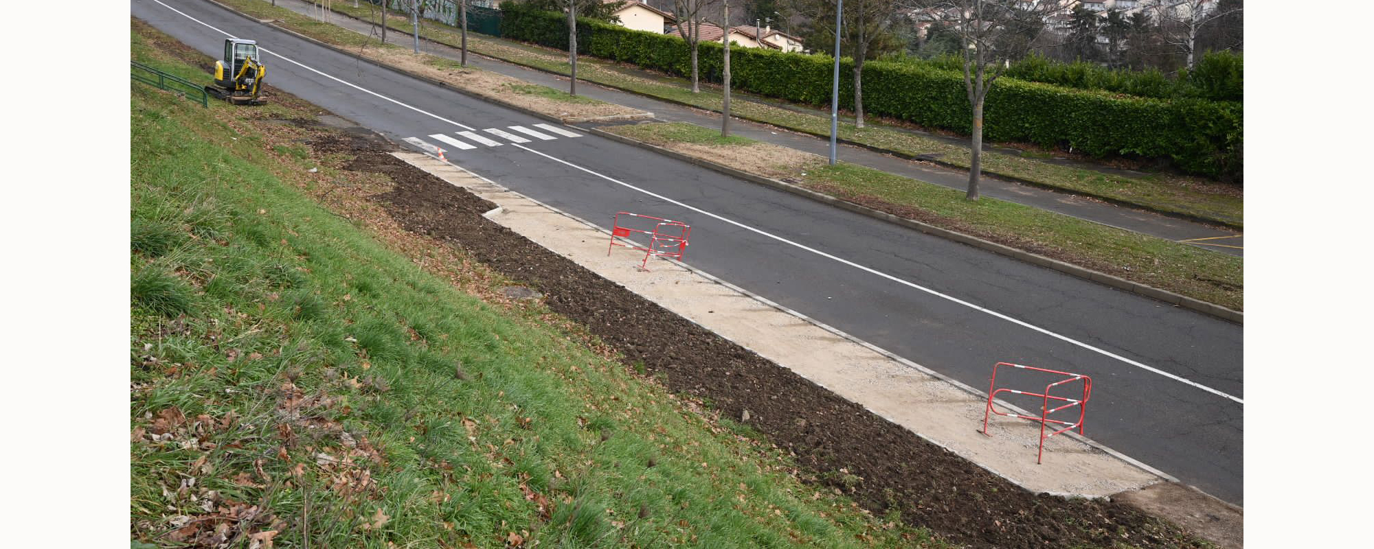 Travaux de mise en accessibilité de quai de bus - Montreynaud