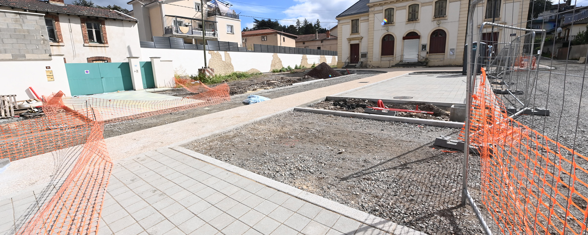 Place Neyrand à Saint-Chamond