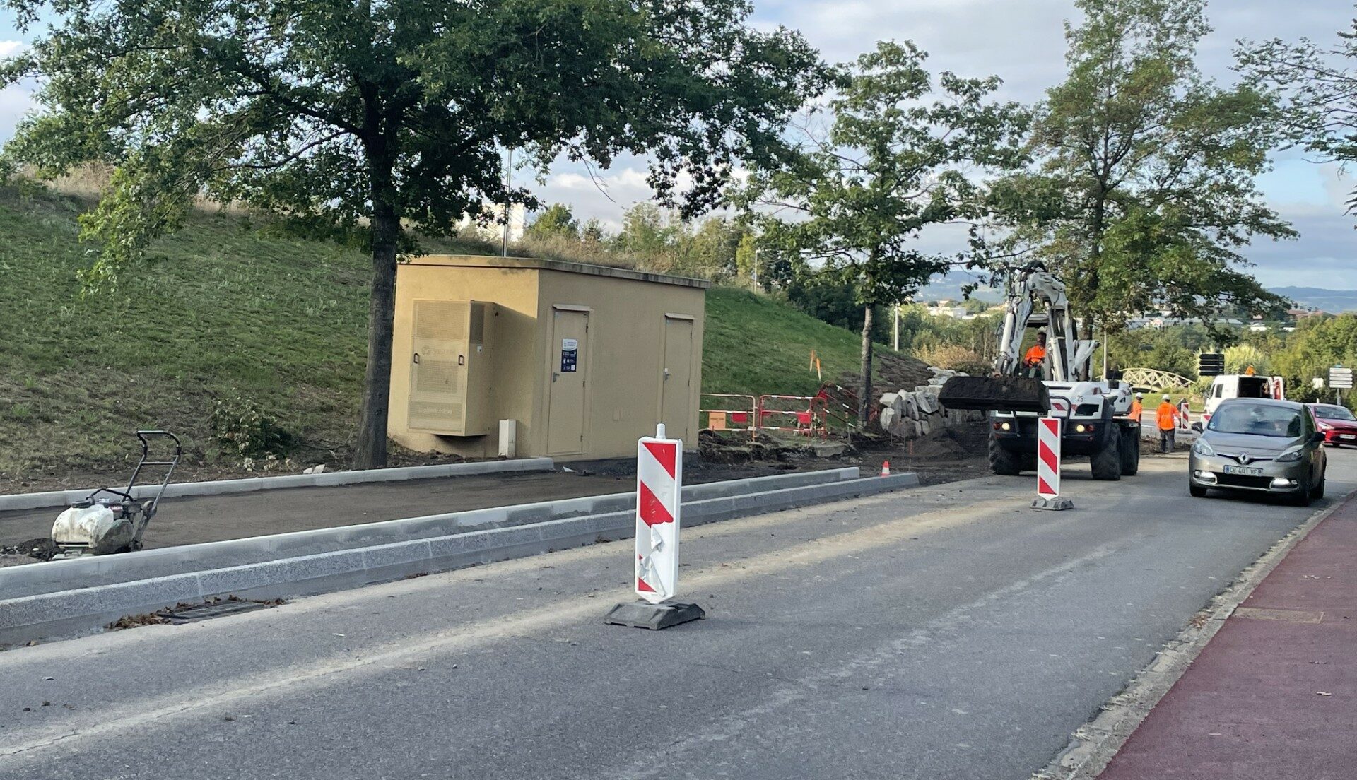 Travaux piste cyclable rue Charles de Gaulle - Andrézieux-Bouthéon