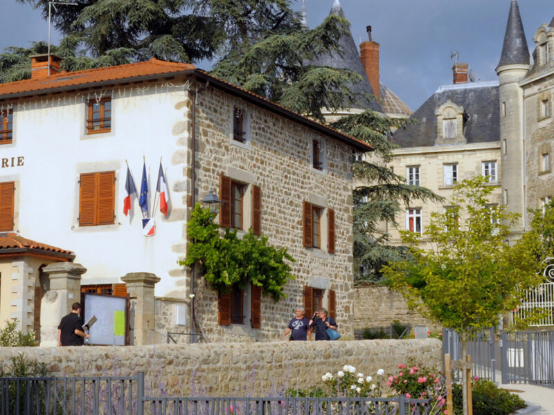 Saint-Bonnet-les-Oules et son château