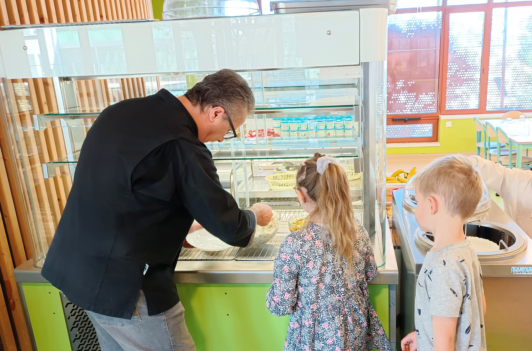 cantine scolaire - Saint-Genest-Lerpt