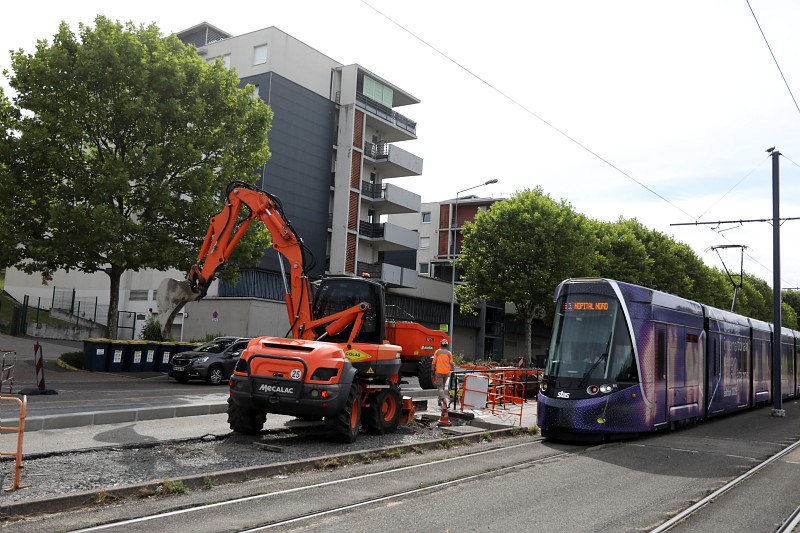 Creation d'une piste cyclable - Avenue Pierre Mendes France
