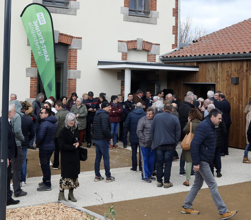 inauguration de la salle des fêtes de Rozier Cotes d'Aurec