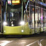 Tramway et vélo de nuit